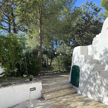 Semesterbostad Trullo Degli Amici *